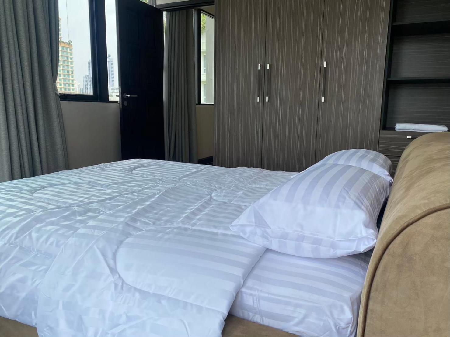 W8 Condo, Top Floor Luxe 3 Bedroom Penthouse, Hip Central Bangkok Area, 5 Mins From Thonglo Bts Station Бангкок Экстерьер фото